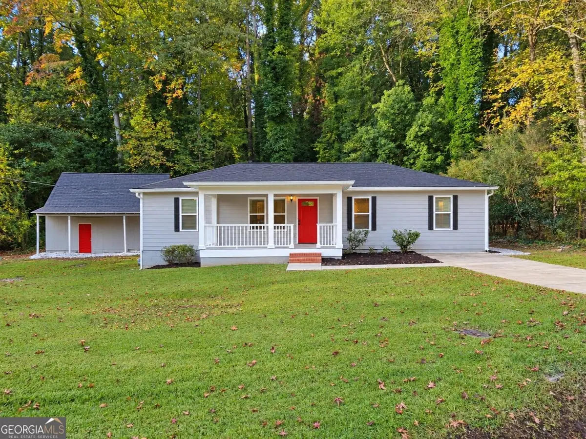 6021 Blackhawk Trail Se, Mableton, GA 30126 - #1