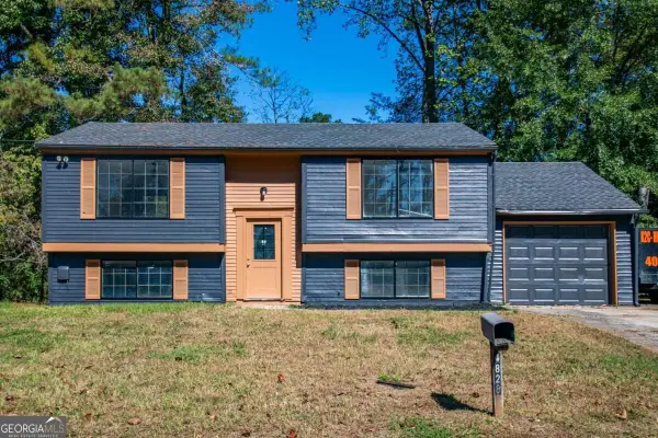 4828 White Oak Tree, Stone Mountain, GA 30088