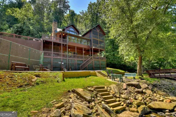 1031 Fugue Drive, Ellijay, GA 30536