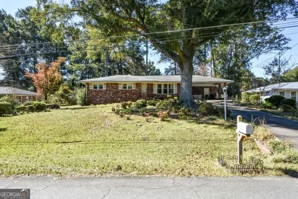 4720 Garrett Drive Sw, Mableton, GA 30126