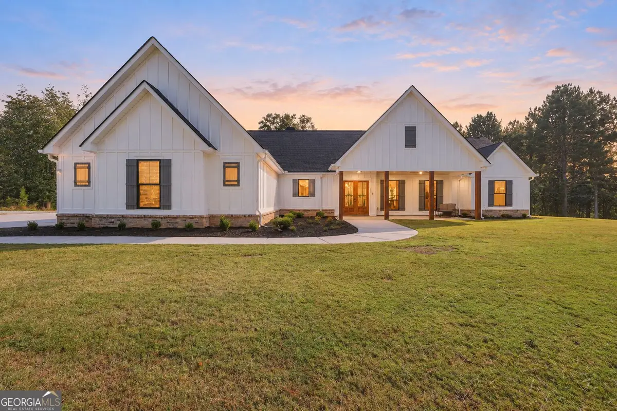 415 Barnesville Road, Griffin, GA 30224 - #1