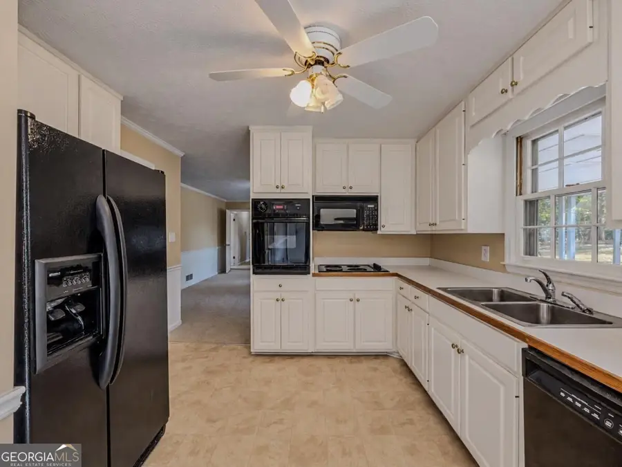 3824 Palisade Court, Snellville, GA 30039 - #2