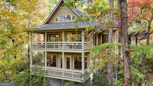 621 Kingwood Drive, Clayton, GA 30525