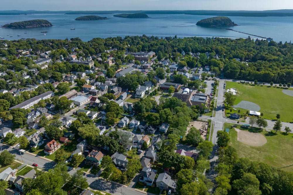 78 Ledgelawn Avenue, Bar Harbor, ME 04609 BHGRE