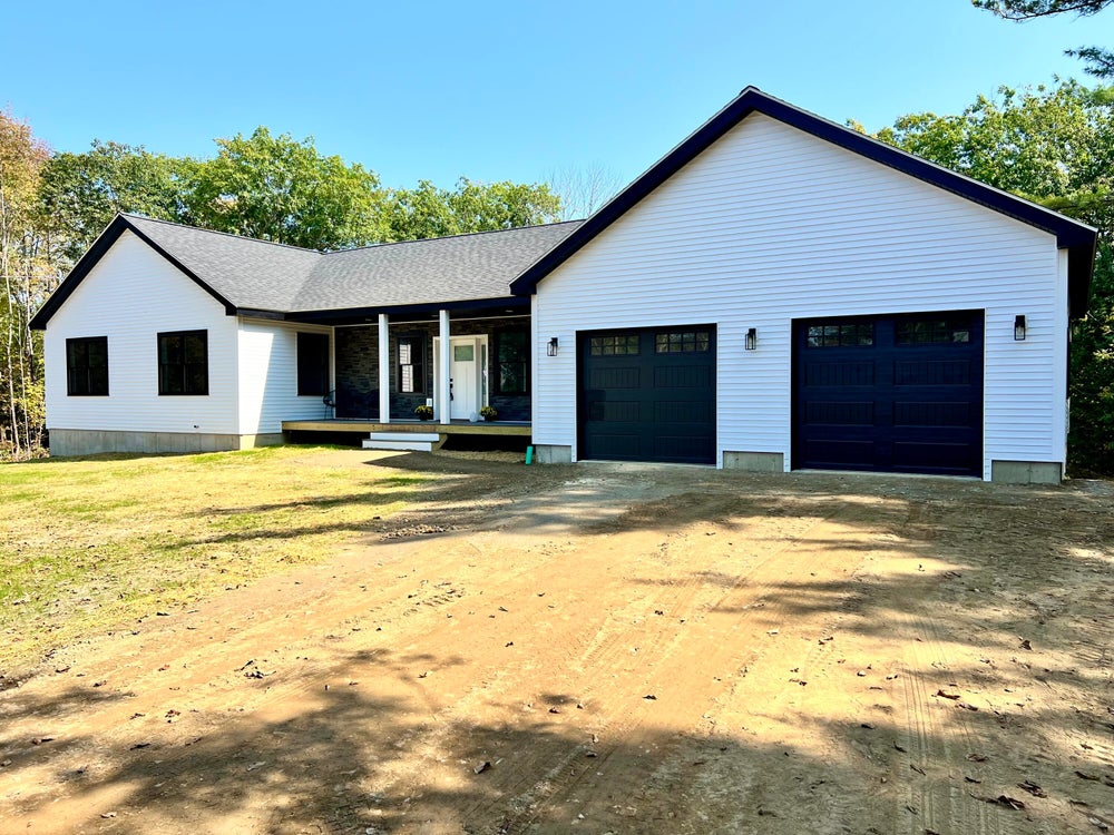 318 Townhouse Road, Kenduskeag, ME 04450 BHGRE