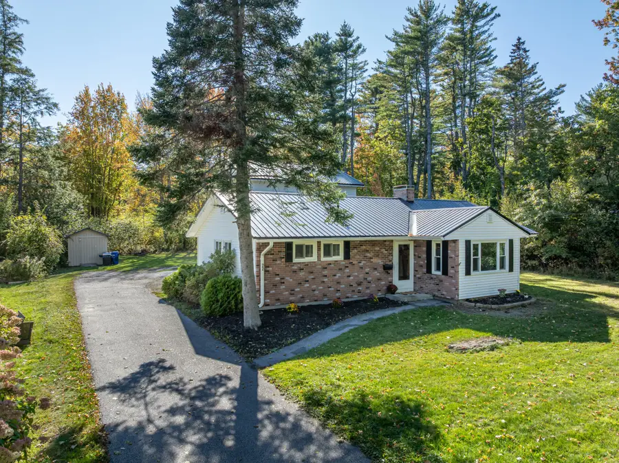 22 Westwood Drive, Orono, ME 04473 - Image #2