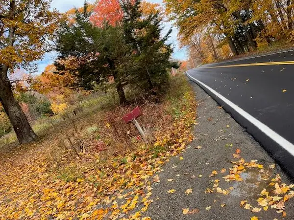 2636 Kennebec Road, Newburgh, ME 04444