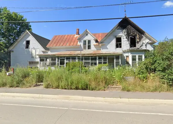 71 Pittsfield Avenue, Hartland, ME 04943