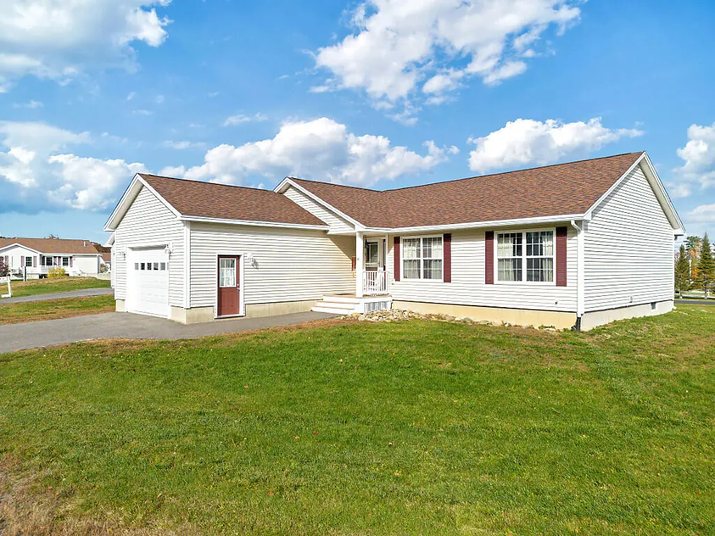 18 Hunter Drive, Hermon, ME 04401 - Image #1