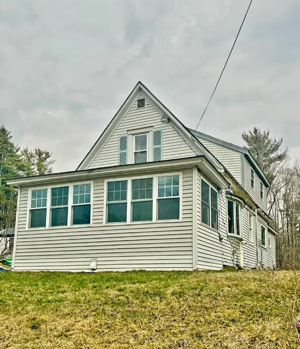 49 Liberty Road, Washington, ME 04574