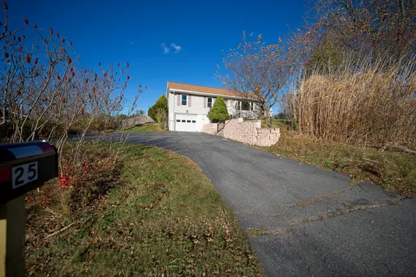 25 Broadturn Road, Scarborough, ME 04074