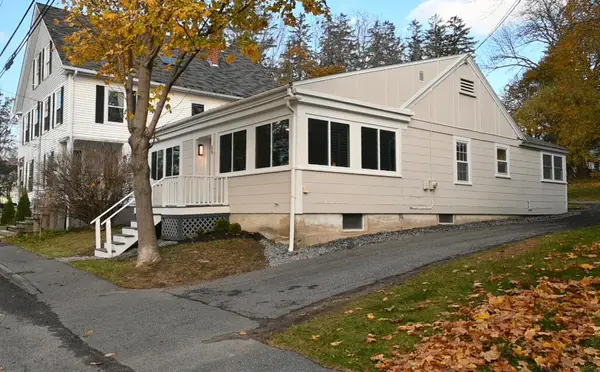 33 Willow Street, Bath, ME 04530