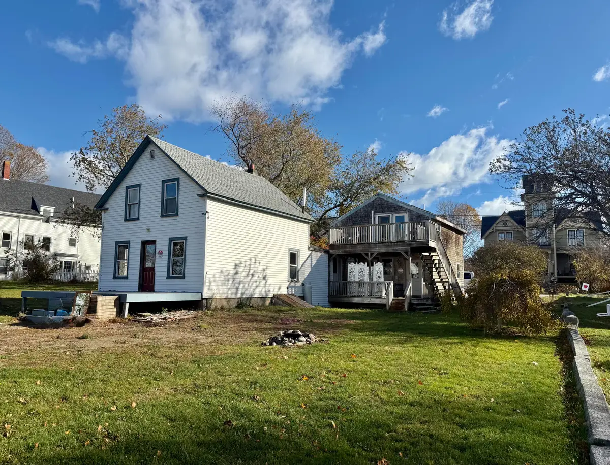 4 Water Street, Vinalhaven, ME 04863 - Image #1