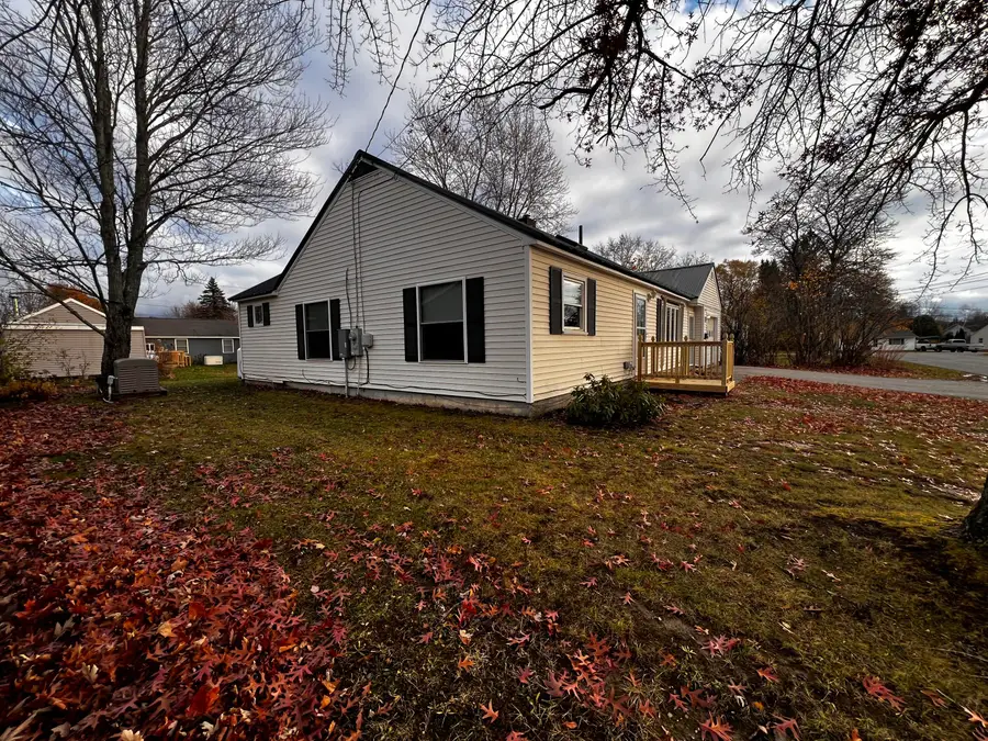 97 Sherman Avenue, Bangor, ME 04401 - Image #2