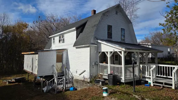 10 Main Street, Howland, ME 04448