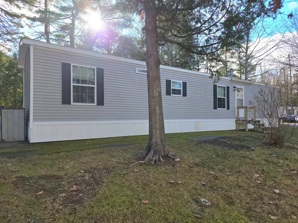 21 Robin Hood Circle, Bucksport, ME 04416 - Image #1