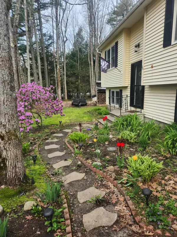 26 Bay Park Drive, Topsham, ME 04086