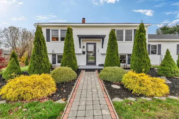 19 Broadway, Rockland, ME 04841