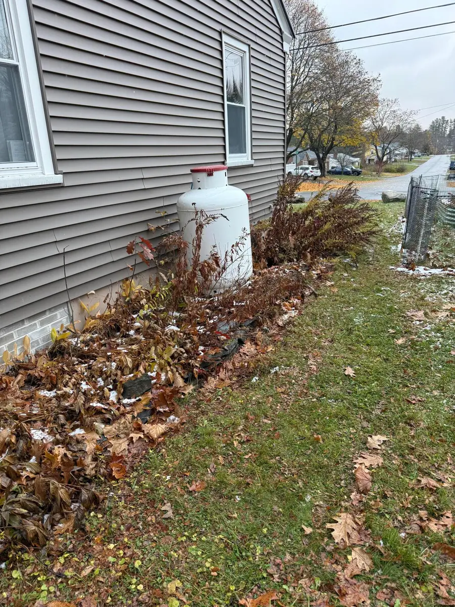 8 Lloyd Road, Waterville, ME 04901 - Image #3