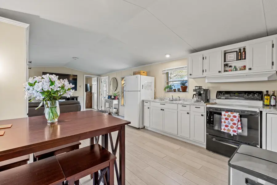 15 Tufton Street, Brunswick, ME 04011 - Image #2