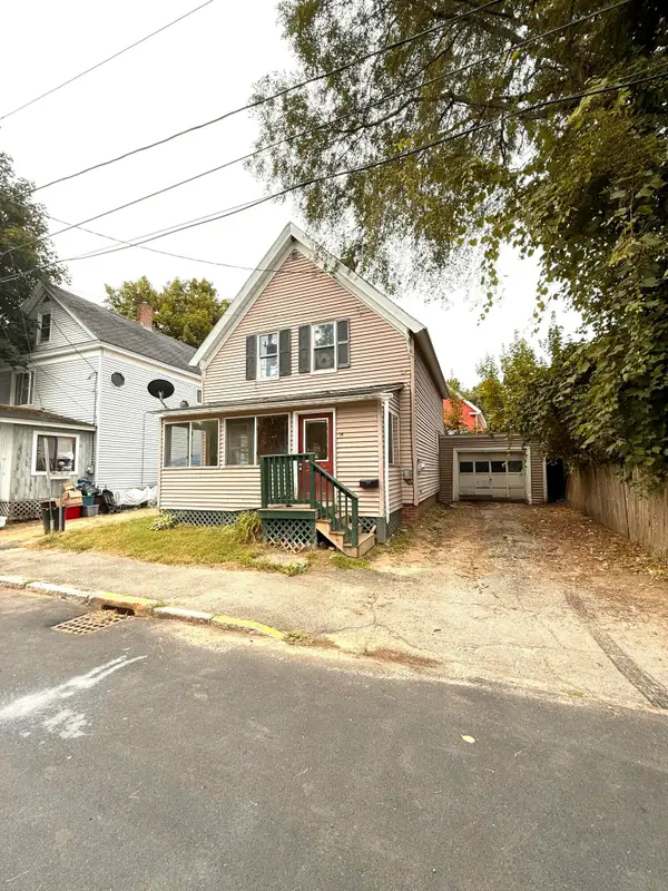 16 Rangeley Place, Rumford, ME 04276