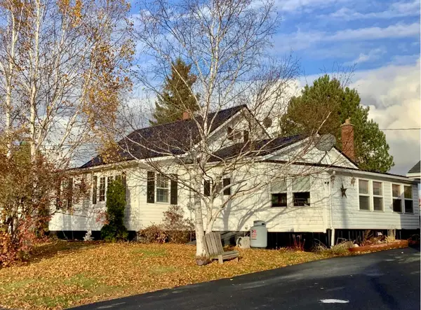 37 Center Street, Fort Fairfield, ME 04742