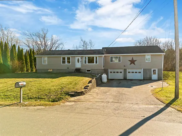 3 Kingman Street, Fairfield, ME 04937