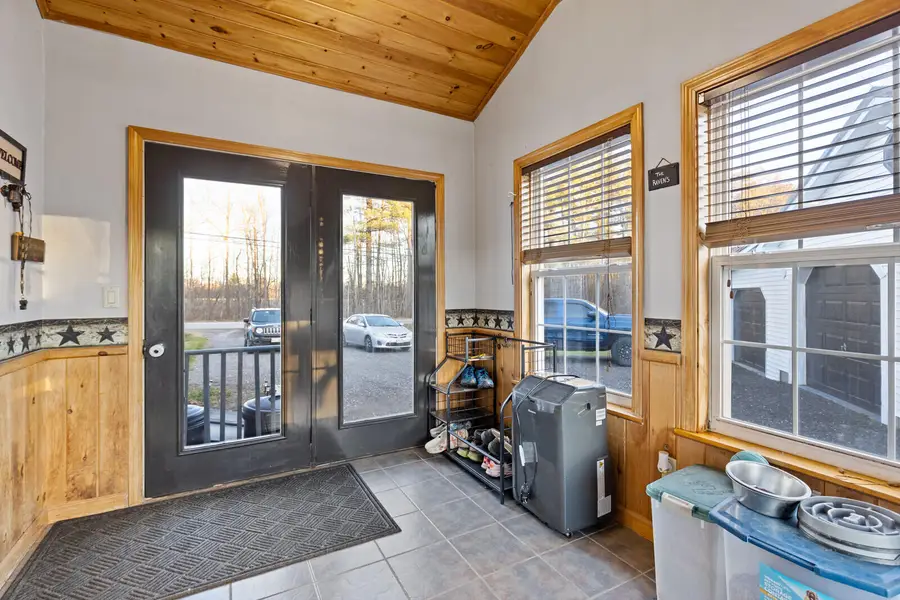914 Bellsqueeze Road, Clinton, ME 04927 - Image #3