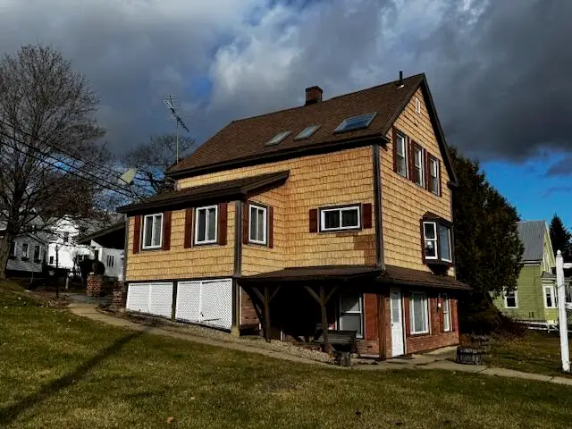 706 Crescent Avenue, Rumford, ME 04276 - Image #1