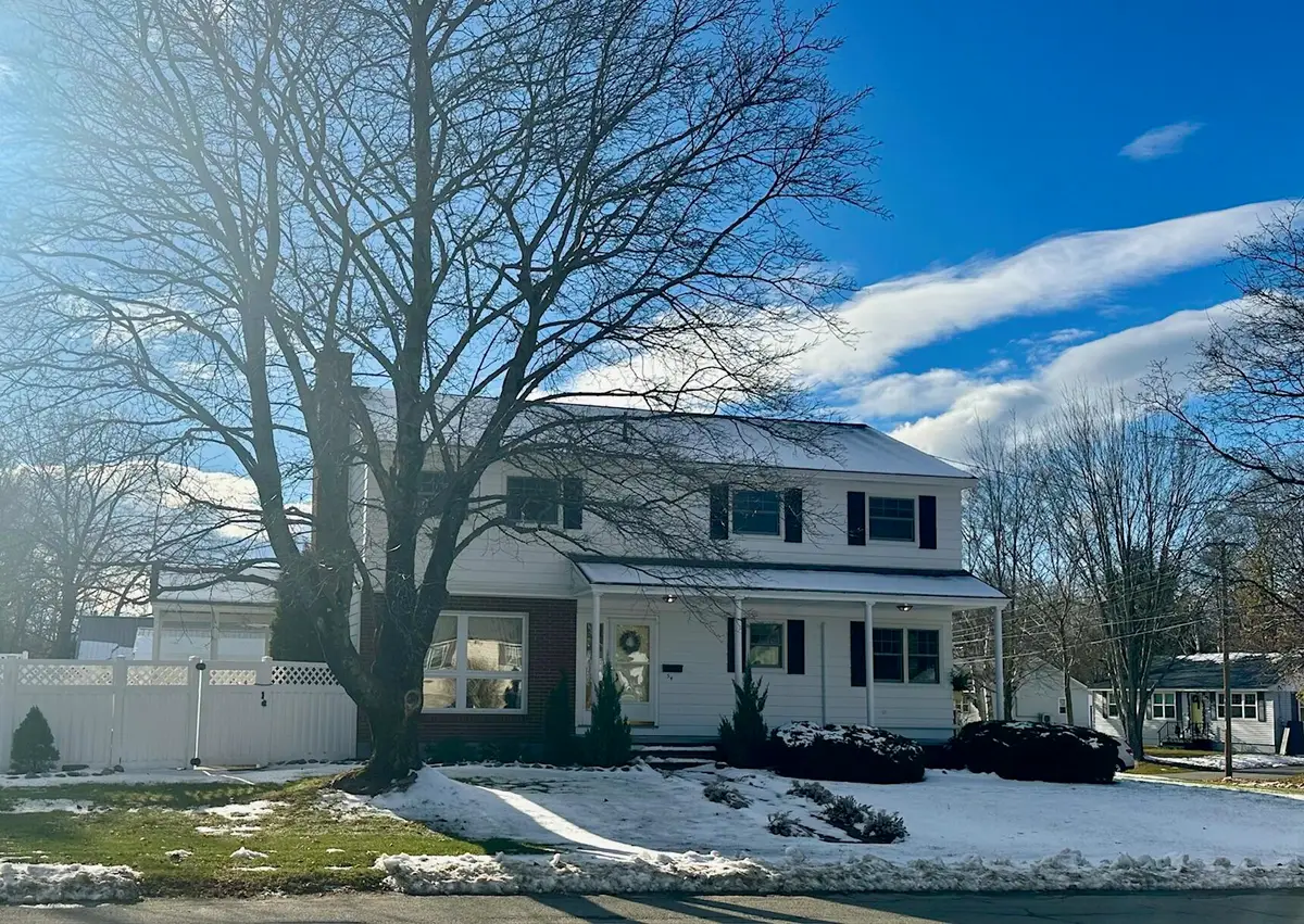 54 Rhode Island Avenue, Millinocket, ME 04462 - Image #1