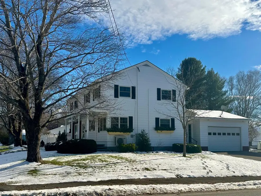 54 Rhode Island Avenue, Millinocket, ME 04462 - Image #2