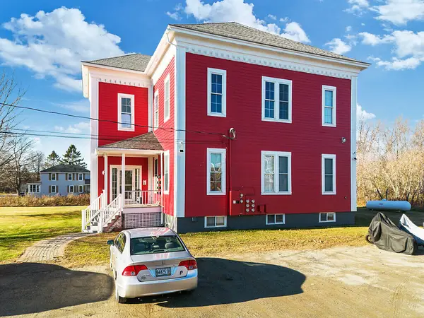 22 Burrill Street, Fairfield, ME 04937