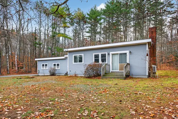 35 Webbs Mills Road, Raymond, ME 04071