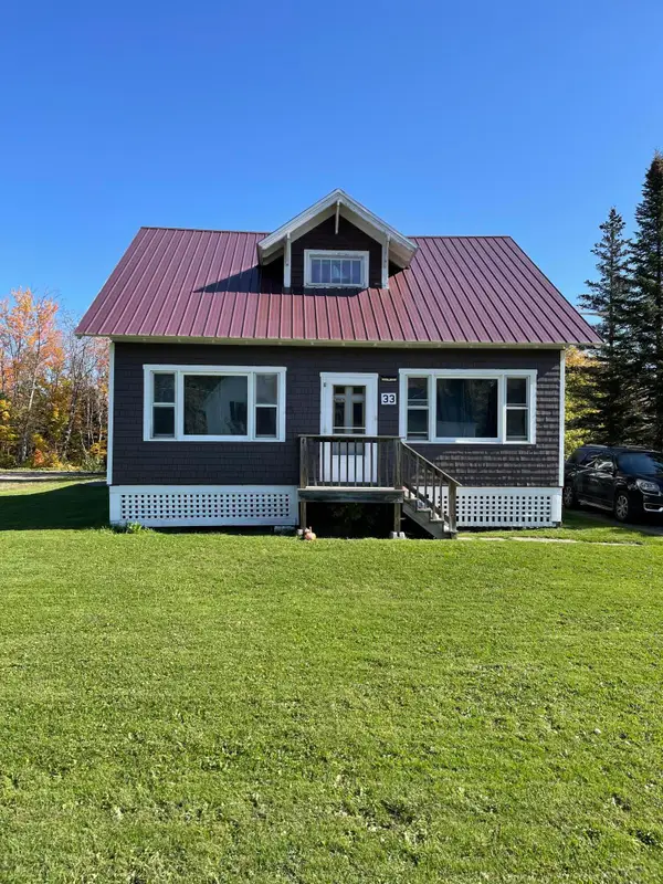 33 Station Road, Easton, ME 04740