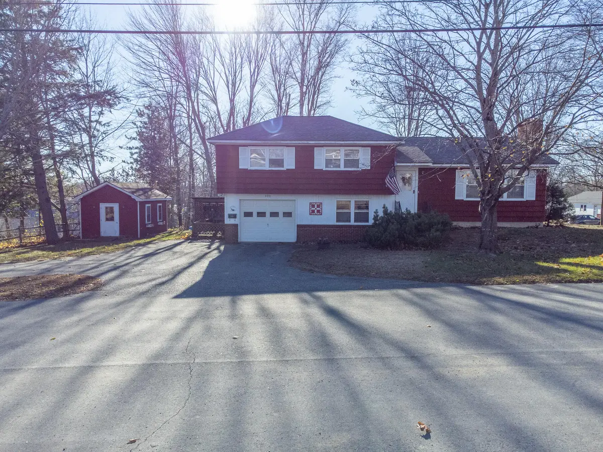 102 Connecticut Avenue, Millinocket, ME 04462 - Image #1