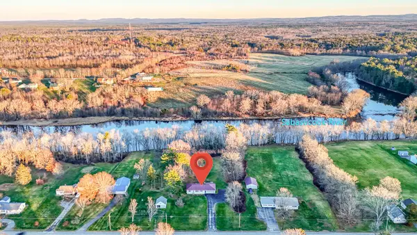 158 Pleasant Street, Clinton, ME 04927