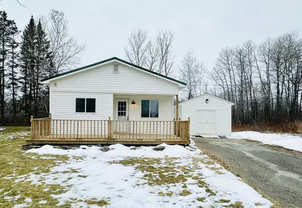 14 Crestmont Circle, Presque Isle, ME 04769