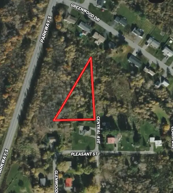 Address Withheld By Seller, Brewer, ME 04412