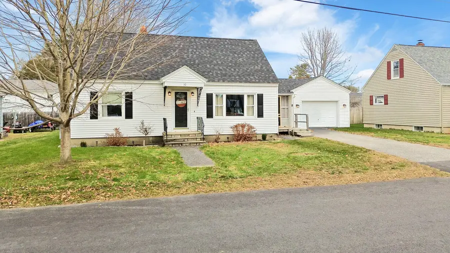 10 Deforge Street, Lewiston, ME 04240 - Image #3