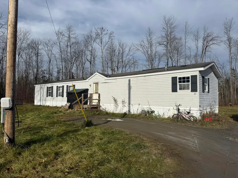 43 Whitten Road, Clinton, ME 04927 - Image #2