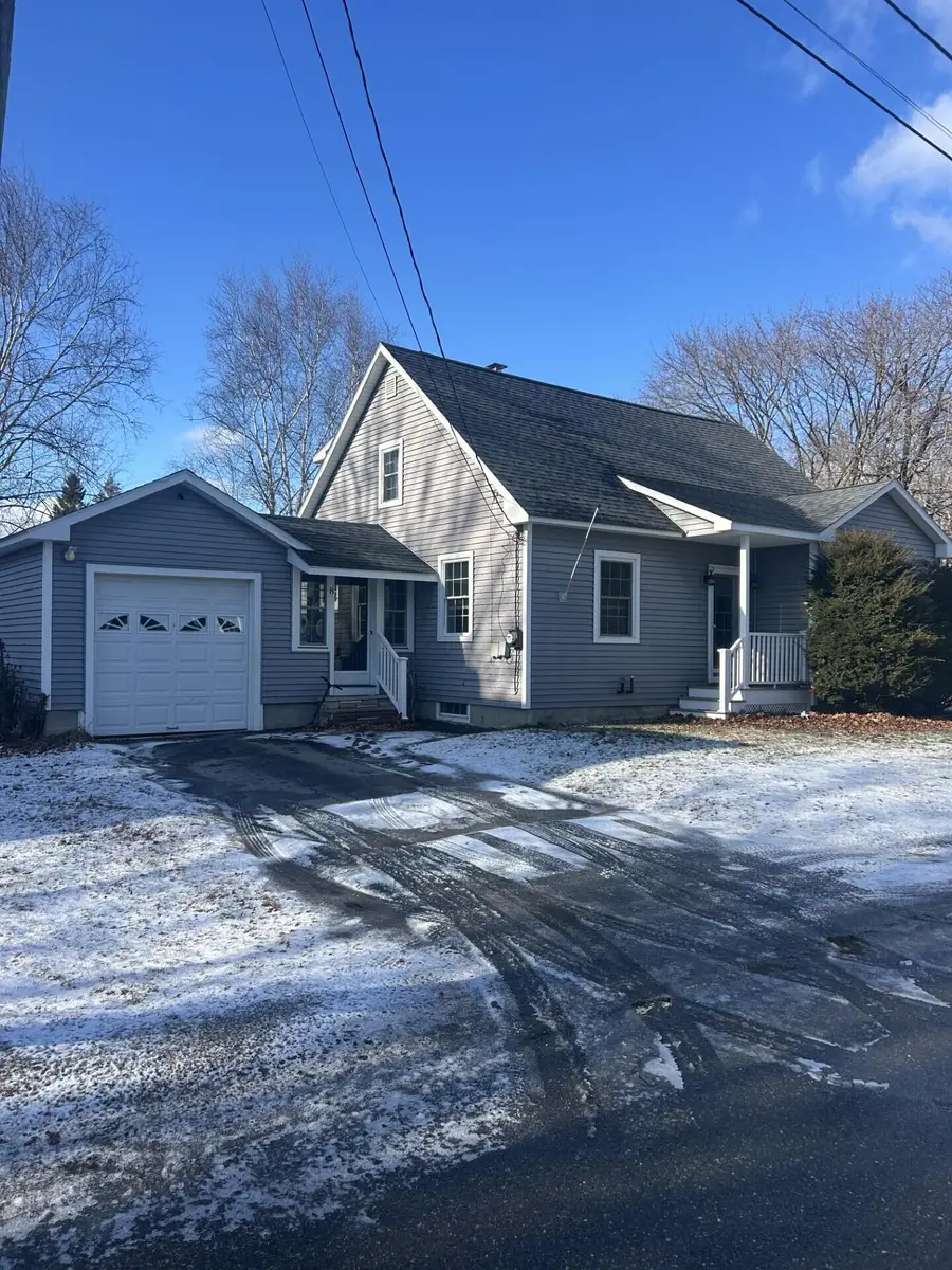 8 Bemis Street, Livermore Falls, ME 04254 - Image #2