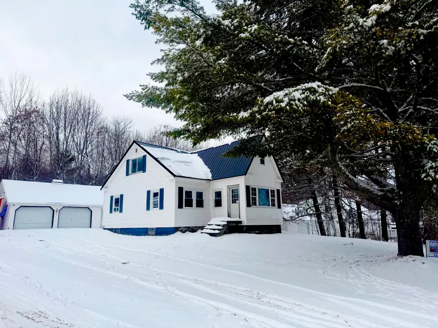 14 Pinkham Street, Lincoln, ME 04457 - Image #2