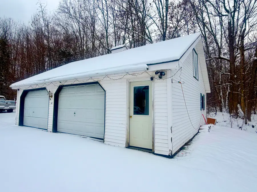 14 Pinkham Street, Lincoln, ME 04457 - Image #3