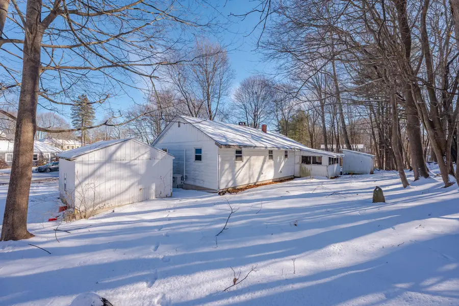 2 Wainwright Avenue, Kittery, ME 03904 - Image #3