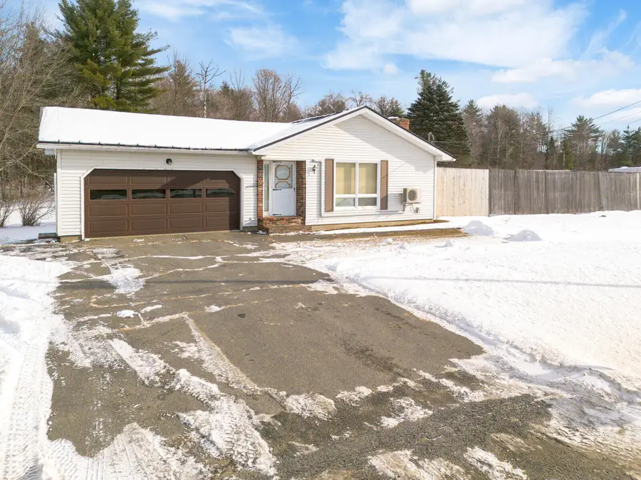 973 Hinckley Road, Clinton, ME 04927 - Image #3