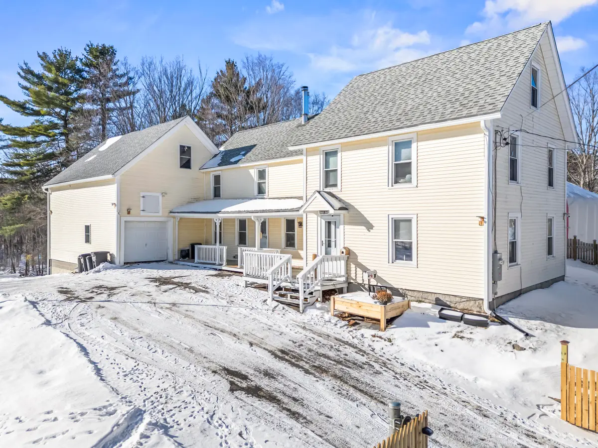 26 Spring Street, Mechanic Falls, ME 04256 - Image #1