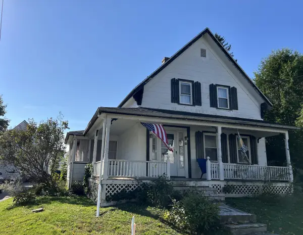 84 Pleasant Street, Rockland, ME 04841