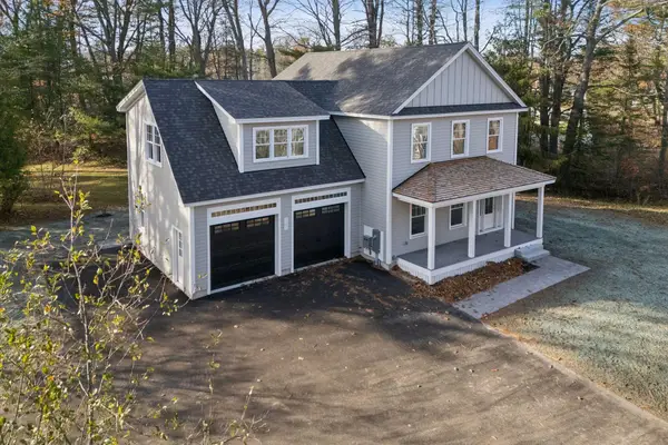 4 Millstone Lane, Kennebunk, ME 04043