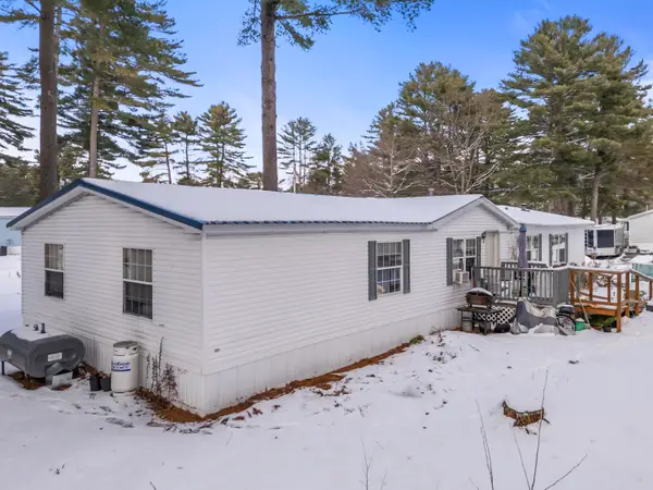 33 Theodore Drive, Brunswick, ME 04011