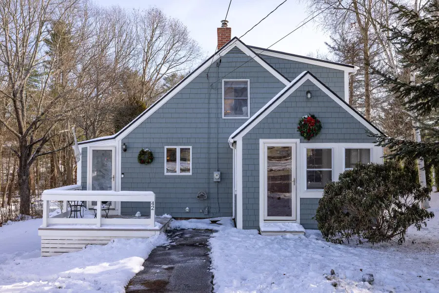 42 Tilton Avenue, Kittery, ME 03904 - Image #2